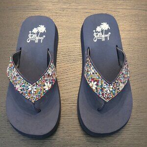 Navy blue flip-flops with embelished strap (size 8M)